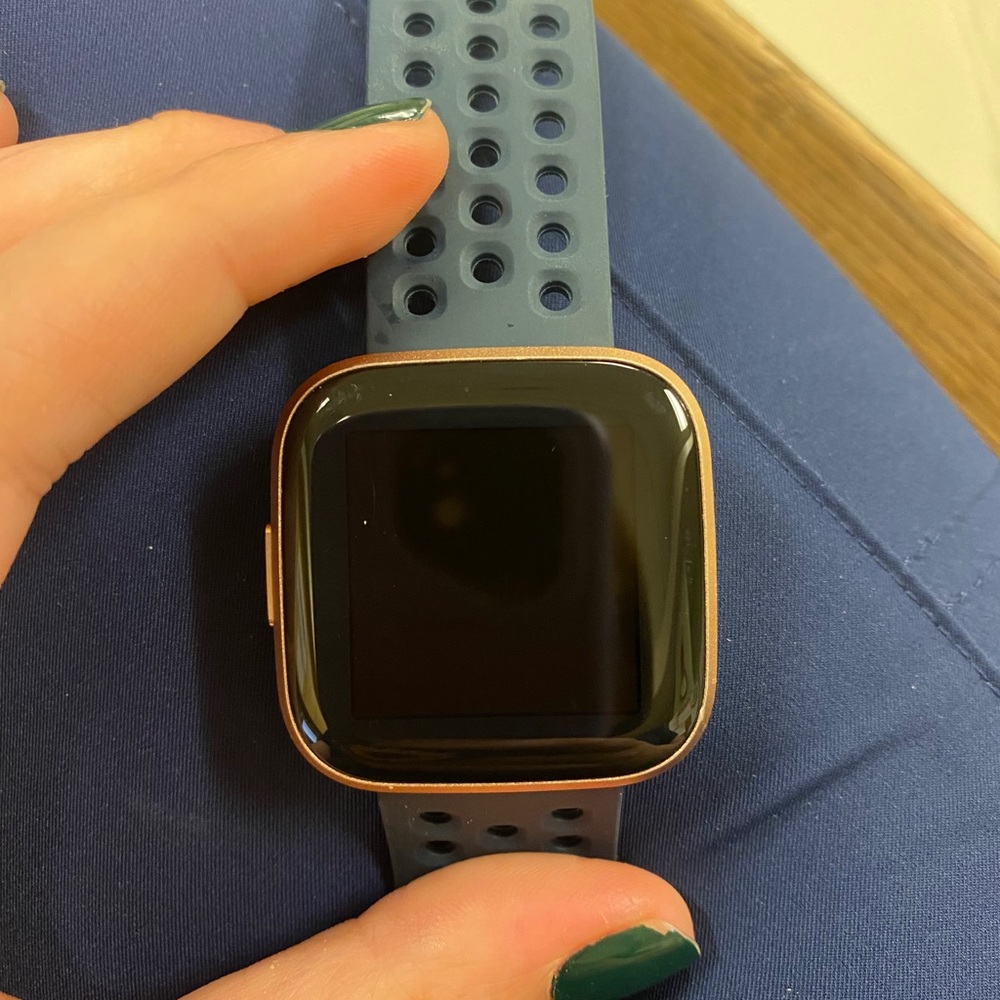 Fitbit versa 2 - Picture 5 of 6